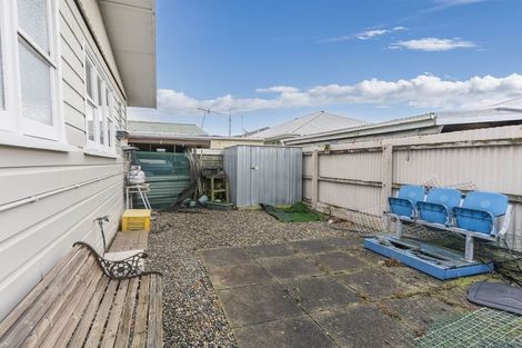 Photo of property in 21 Bradshaw Street, South Dunedin, Dunedin, 9012