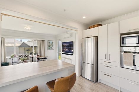 Photo of property in 380 Devon Street West, Lynmouth, New Plymouth, 4310