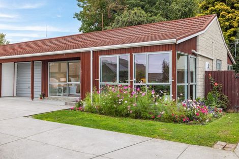 Photo of property in 1/5 Hythe Lane, Saint Martins, Christchurch, 8022