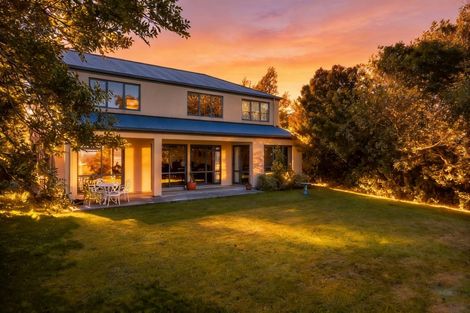 Photo of property in 26 Highcrest Heights, Westmorland, Christchurch, 8025