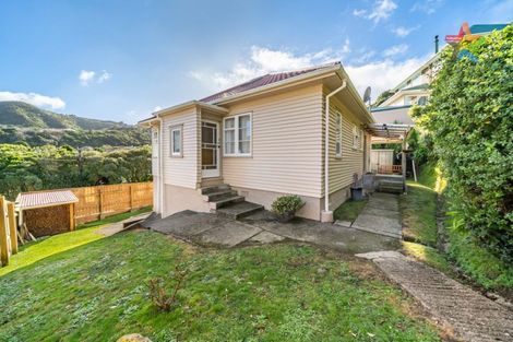 Photo of property in 99 Sunshine Avenue, Karori, Wellington, 6012