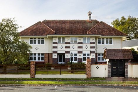 Photo of property in 70 Queen Street, Cambridge, 3434