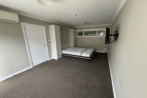 Photo of property in 2/17 Commodore Parry Road, Castor Bay, Auckland, 0620