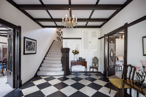 Photo of property in 70 Queen Street, Cambridge, 3434