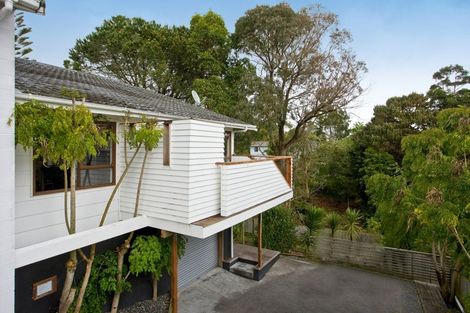 Photo of property in 2/28 Bayview Road, Bayview, Auckland, 0629
