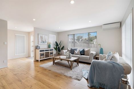 Photo of property in 30a Seaview Road, Glenfield, Auckland, 0629