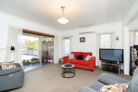 Photo of property in 12 Taylor Terrace, St Andrews, Hamilton, 3200