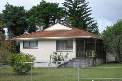 Photo of property in 46a Miro Street, New Lynn, Auckland, 0600