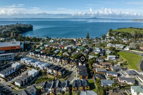 Photo of property in 34 Seafarer Crescent, Stanmore Bay, Whangaparaoa, 0932