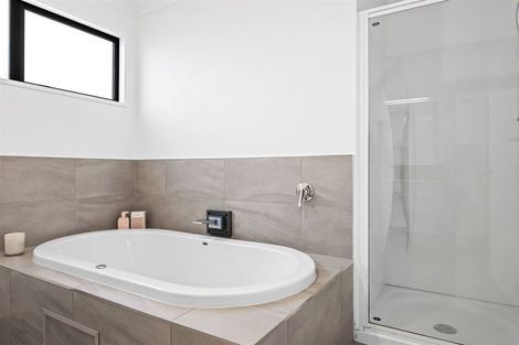 Photo of property in 278 Memorial Avenue, Burnside, Christchurch, 8053