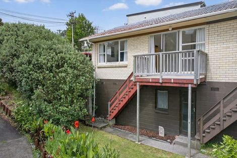 Photo of property in 1/7 Dakota Avenue, Beach Haven, Auckland, 0626