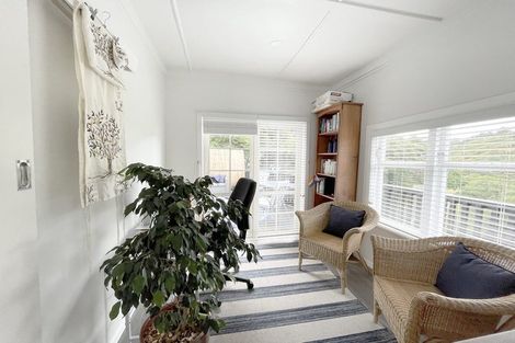 Photo of property in 77b Airlie Road, Plimmerton, Porirua, 5026