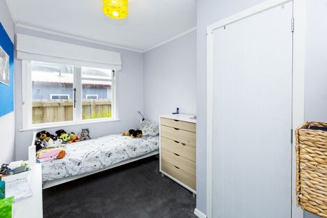 Photo of property in 16 Robertson Street, Elderslea, Upper Hutt, 5018
