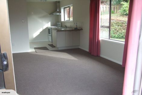 Photo of property in 2/10 Metric Place, Te Atatu South, Auckland, 0610