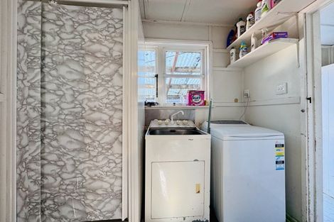 Photo of property in 42 Suva Street, Upper Riccarton, Christchurch, 8041