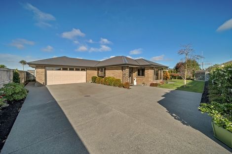 Photo of property in 16 Gilchrist Place, Kaiapoi, 7630