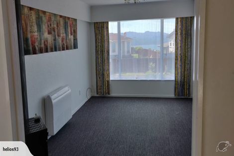 Photo of property in 19 Somes Crescent, Newlands, Wellington, 6037