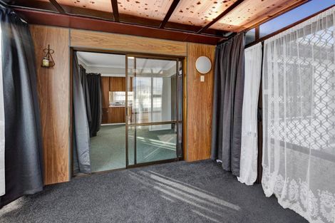 Photo of property in 102 Brecon Road, Stratford, 4332