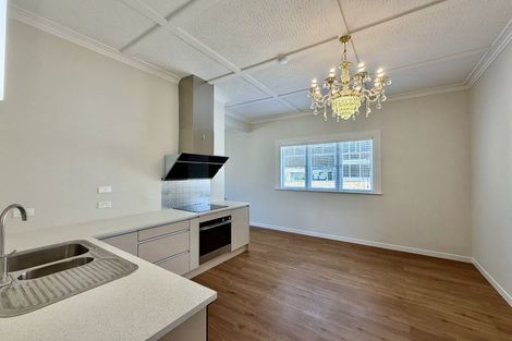 Photo of property in 39 Roys Road, Weymouth, Auckland, 2103