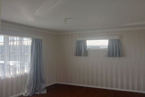Photo of property in 8 Greenock Place, Awapuni, Palmerston North, 4412
