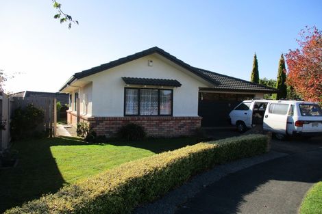 Photo of property in 19 Greenwood Place, Fitzherbert, Palmerston North, 4410