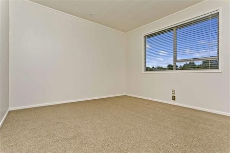 Photo of property in 1/115 Canongate Street, Birkdale, Auckland, 0626