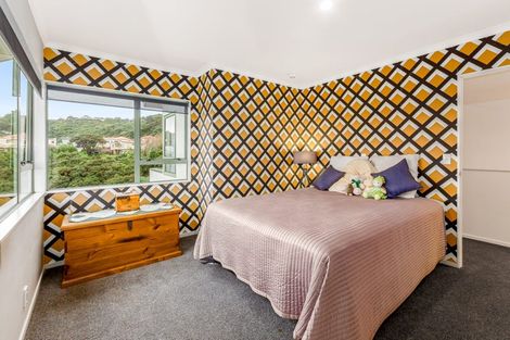 Photo of property in 10 Glengavel Grove, Papakowhai, Porirua, 5024