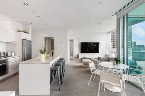 Photo of property in Sentinel Apartments, 505/3 Northcroft Street, Takapuna, Auckland, 0622