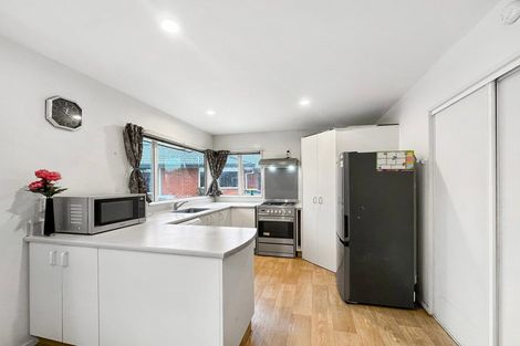 Photo of property in 2/479 Main South Road, Hornby, Christchurch, 8042