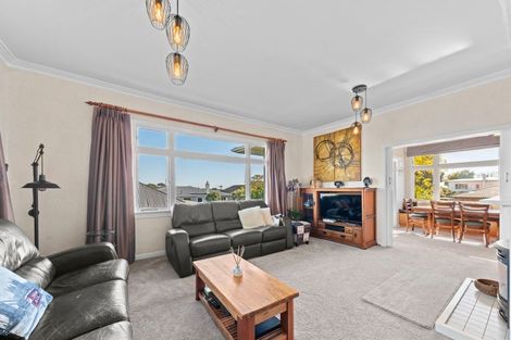 Photo of property in 1/1 Wilton Street, Westown, New Plymouth, 4310