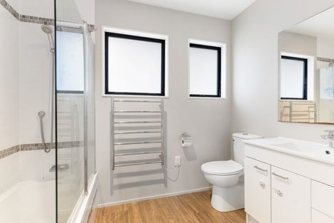 Photo of property in 11 Sunhaven Drive, Newlands, Wellington, 6037