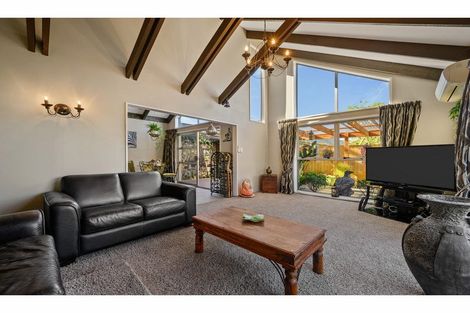 Photo of property in 7 Glenys Place, Broomfield, Christchurch, 8042