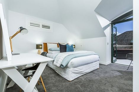 Photo of property in 2/16 Clifton Road, Hauraki, Auckland, 0622