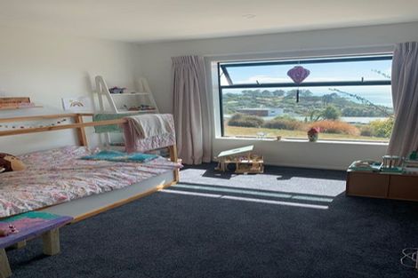 Photo of property in 15 Ridgeway Place, Richmond Hill, Christchurch, 8081