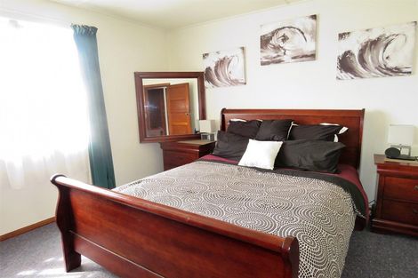 Photo of property in 2 Gothard Place, Westport, 7825