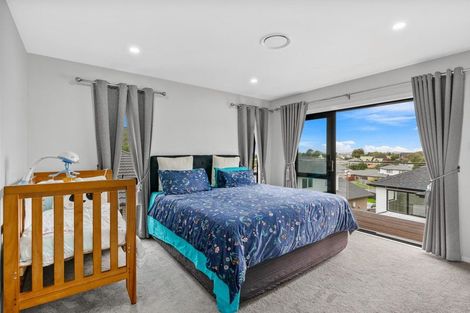 Photo of property in 4 Tawapou Close, Massey, Auckland, 0614