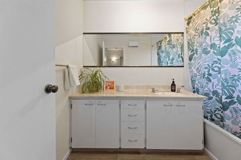 Photo of property in 114 Saint James Avenue, Papanui, Christchurch, 8053