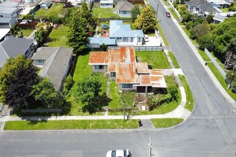Photo of property in 43 Dover Road, Wainuiomata, Lower Hutt, 5014