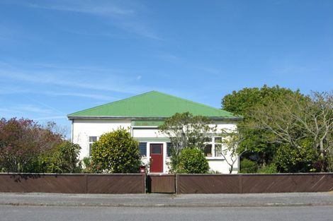 Photo of property in 33 Russell Street, Westport, 7825