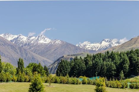 Photo of property in 90 Golf Course Road, Wanaka, 9305