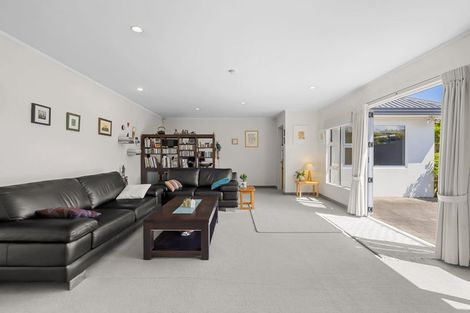 Photo of property in 17 Mere Road, Taupo, 3330