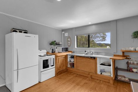 Photo of property in 25 Cross Street, Raglan, 3225