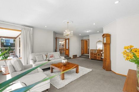 Photo of property in 31 Glenharrow Avenue, Avonhead, Christchurch, 8042