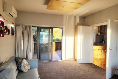 Photo of property in 47 Seymour Grove, Kingsley Heights, Upper Hutt, 5018