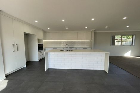 Photo of property in 35 Riverglade Parkway, Te Atatu South, Auckland, 0610
