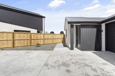 Photo of property in 23u7 Marjoriefield Mews, Fitzroy, Hamilton, 3282