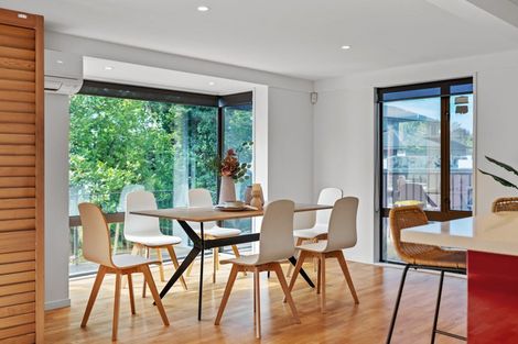 Photo of property in 143 Straven Road, Fendalton, Christchurch, 8014