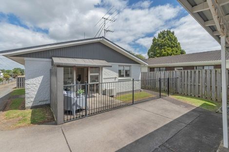 Photo of property in 1/58 Great South Road, Papakura, 2110