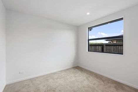 Photo of property in 32 Fearne Drive, Woodend, 7610