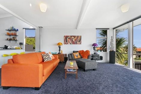 Photo of property in 232 Lake Terrace, Waipahihi, Taupo, 3330